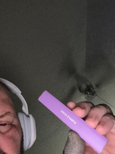 Customer photo review of Kush Burst - 2G THCa Purple Kush - Indica