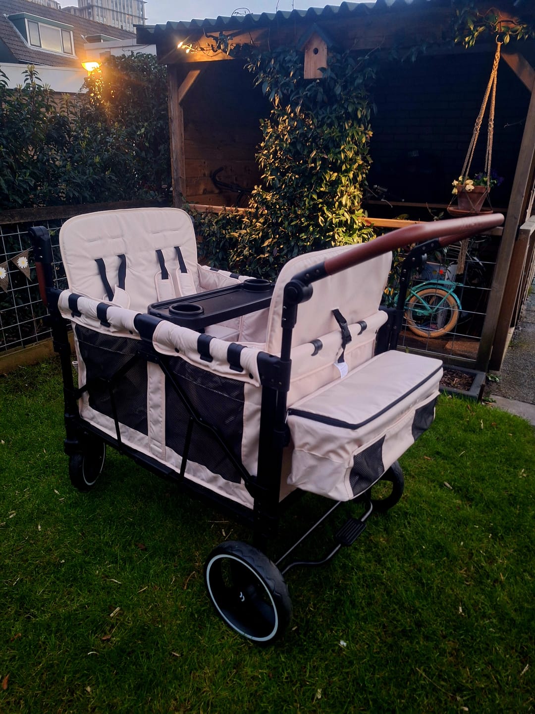 Customer photo review of P-Series Luxe 4-zits kinderkar