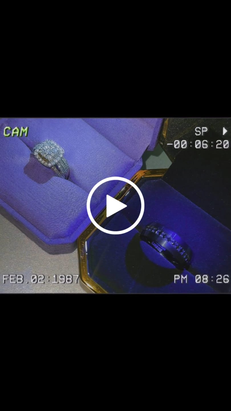 Customer video review of LED Light Ring Box Engagement Ring Case Velvet Jewelry Gift Box Case Ring Holder Black