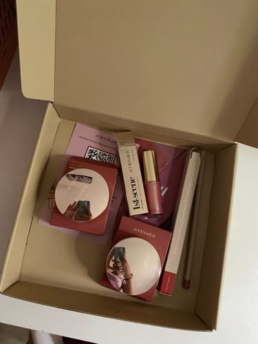 Customer photo review of LIP GLOSS  1ST SCENE