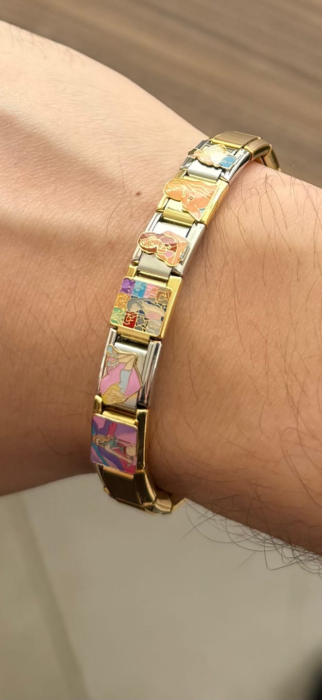 Customer photo review of Charm Edición Única