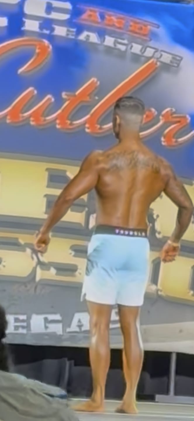 Customer photo review of 1067 - Men's physique Stage Shorts