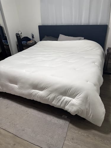 Customer photo review of MarshMellow Comforter