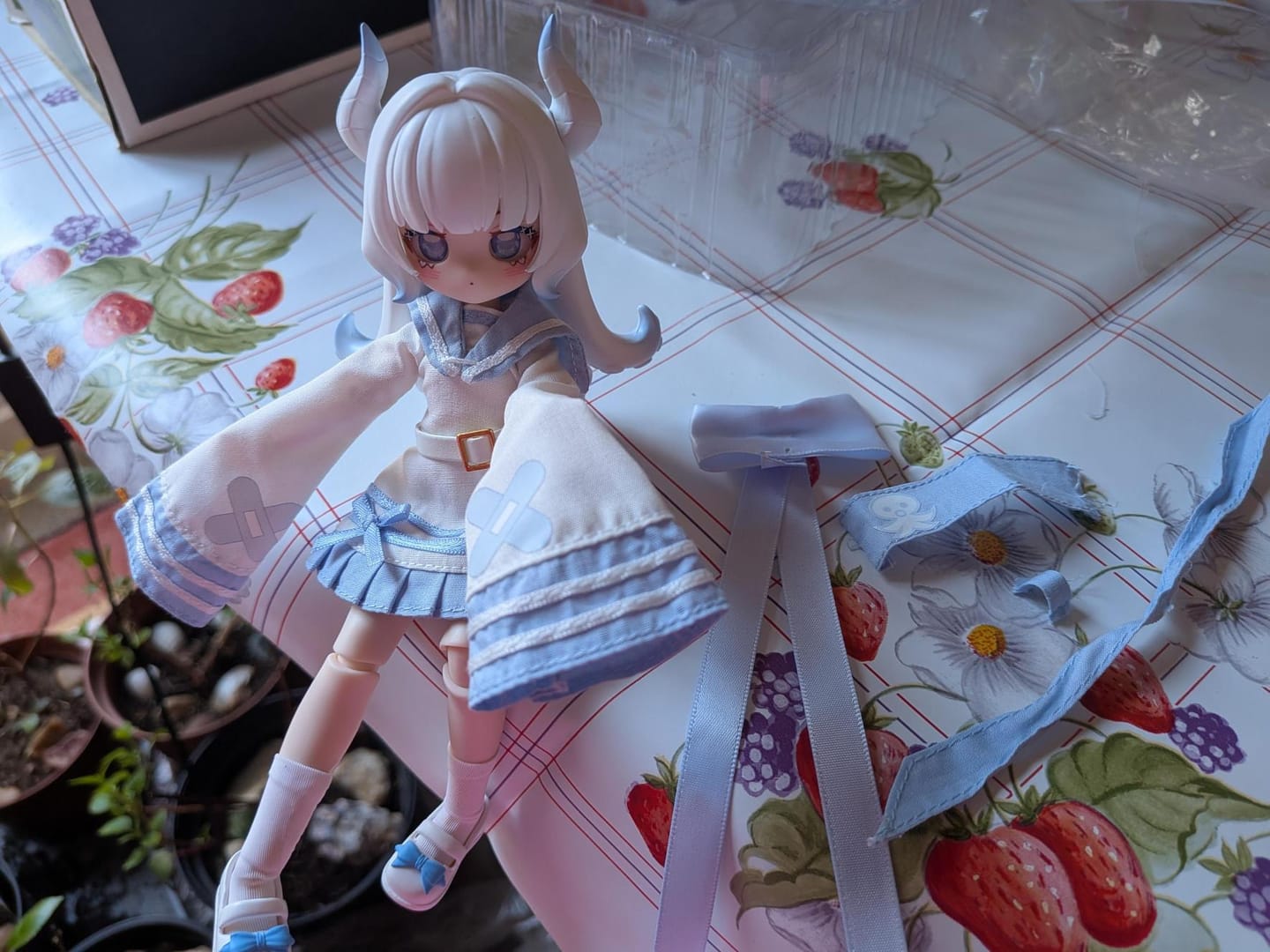 Customer photo review of Vision Reconstruction Series 1/12 Action Figure BJD Blind Box