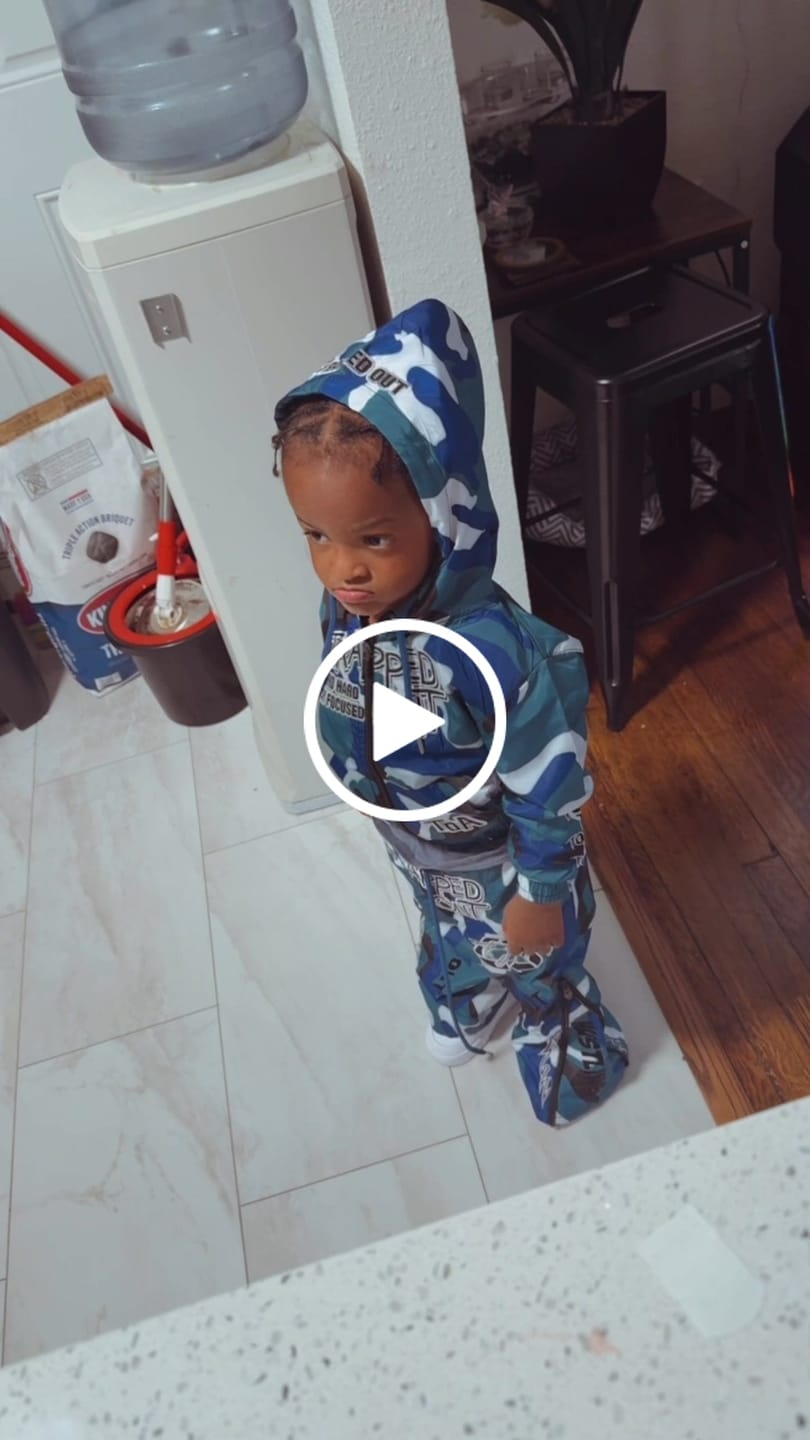 Customer video review of Kids Windbreaker Set
