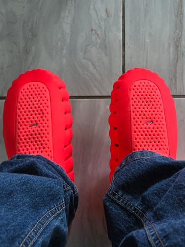 Customer photo review of Nike Mind 001 Slide “Solar Red” UA