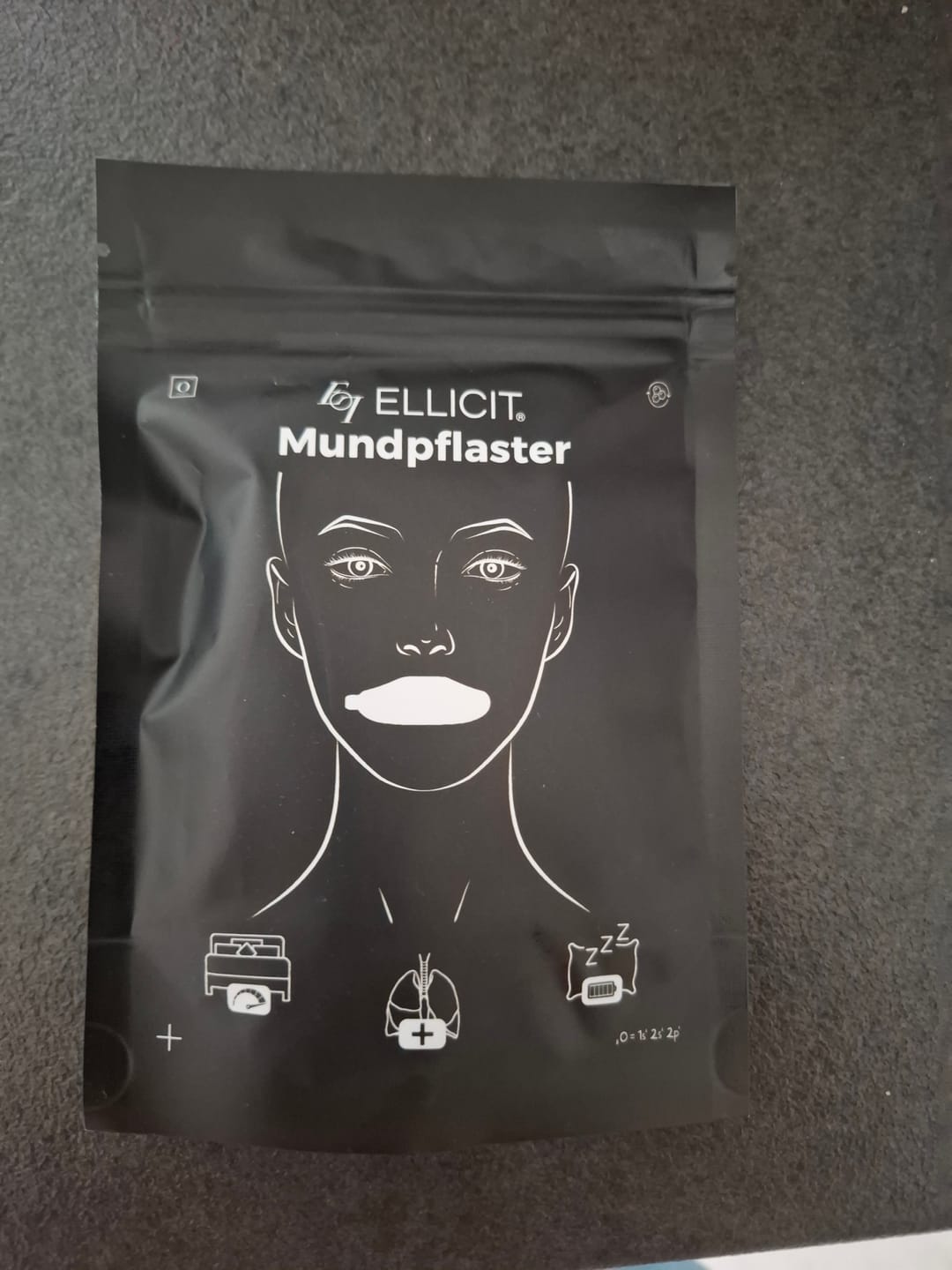 Customer photo review of ELLICIT Mundpflaster