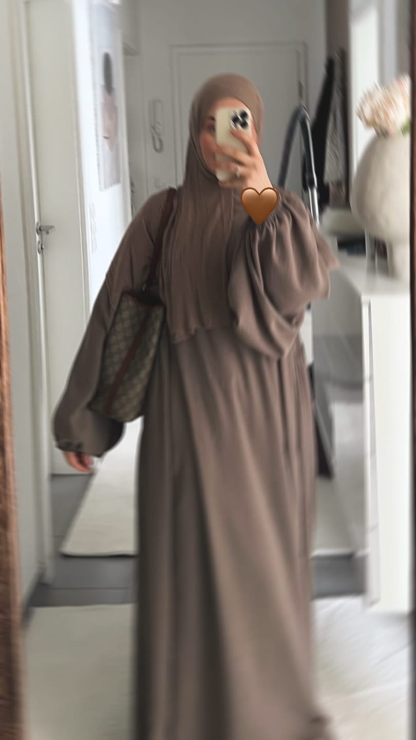 Customer photo review of Abaya Merve