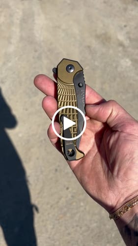 Customer video review of Half Face Blades Crow Folder, Anodized OD Green Aluminum Handle, 3.5″ S45VN Blade, Made in USA