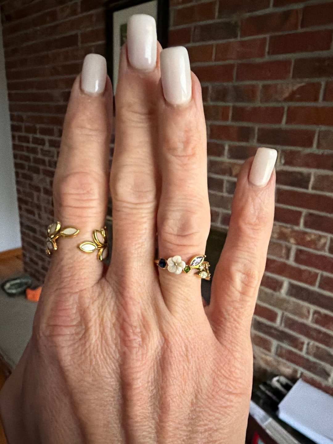 Customer photo review of Crystal White Blossom Ring Gold