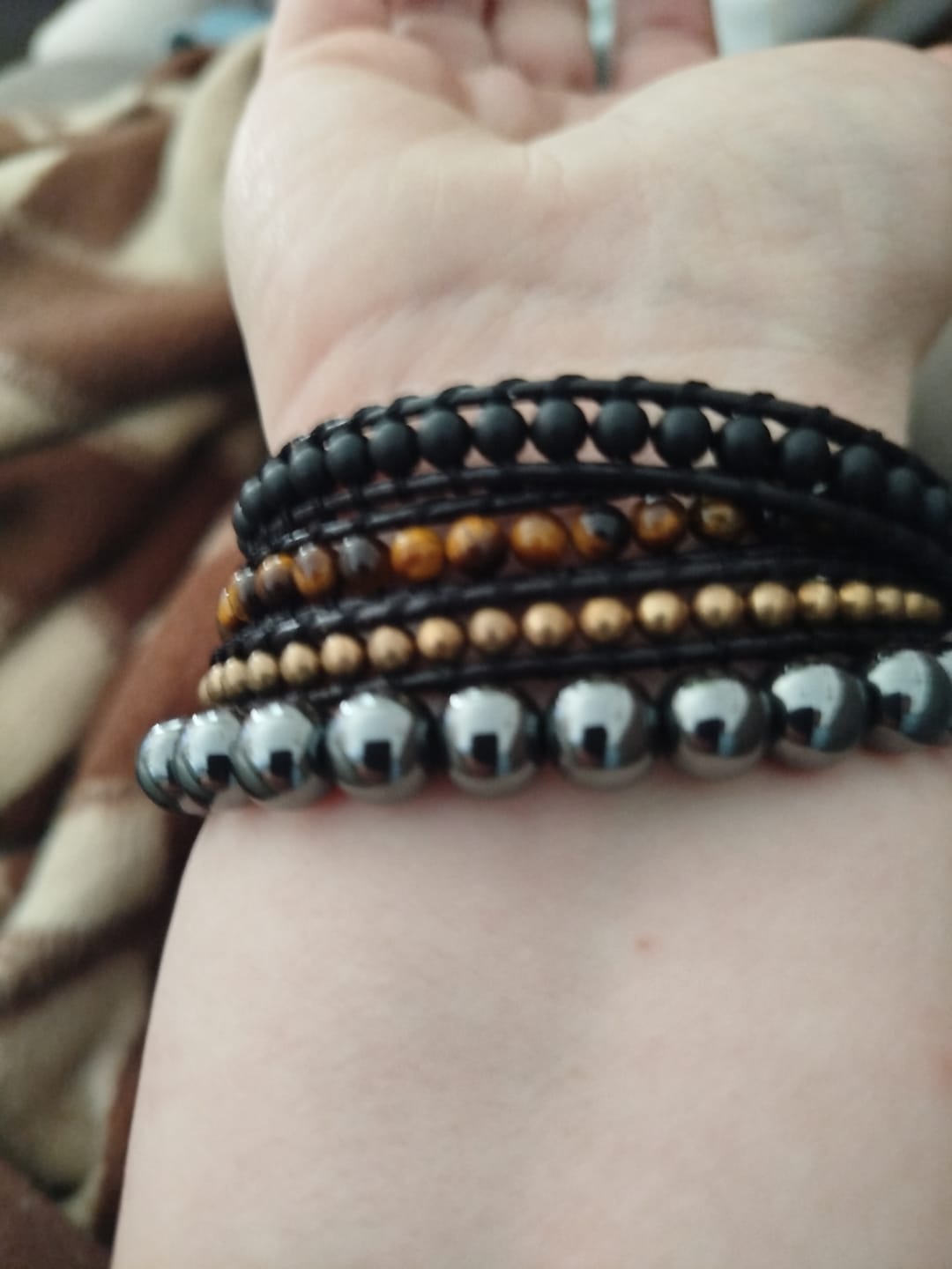 Customer photo review of GLÜCKSMAGNET Hämatit-Armband – Für innere Stärke & magnetische Ausstrahlung