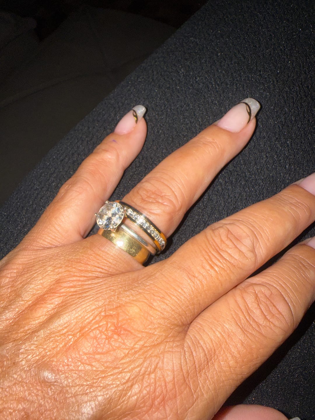 Customer photo review of Anel Brilhante Banhado em Ouro 18K