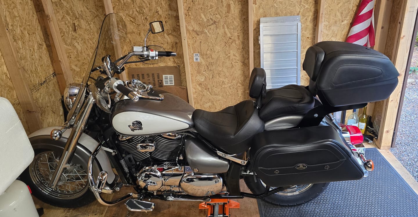 Customer photo review of 42L - Challenger XL Leather Wrapped Hard Motorcycle Trunk