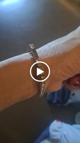 Customer video review of Bracciale Tennis in Zirconi con BASE IN ARGENTO 925