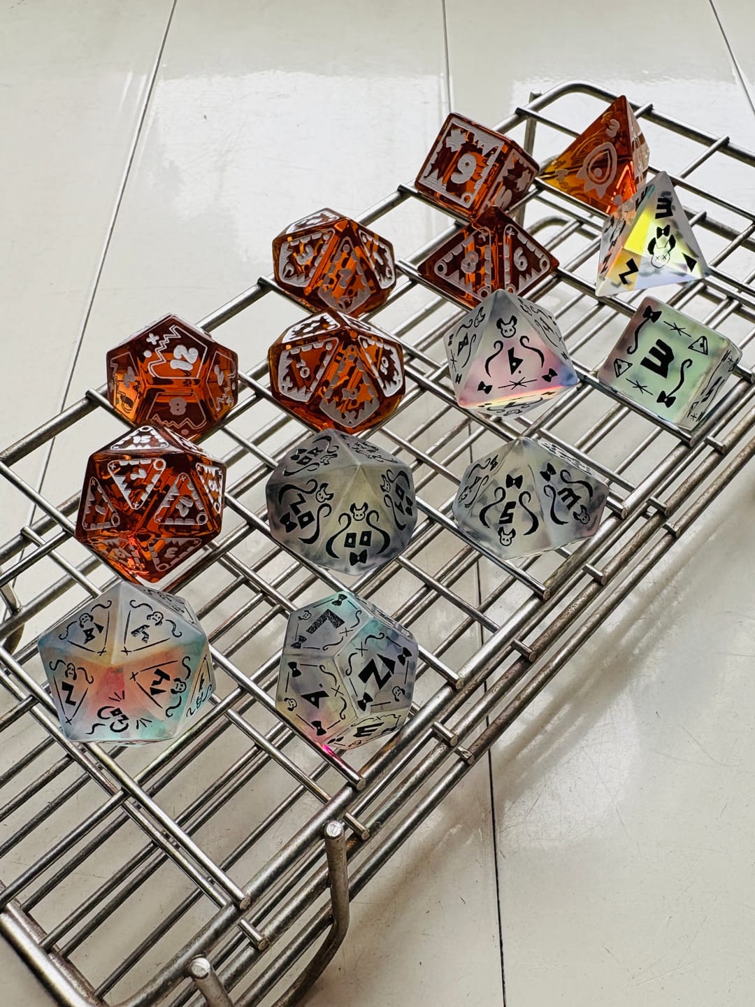 Customer photo review of Gigi Murin Glass Dice Set | hololive English x MMG Exclusive