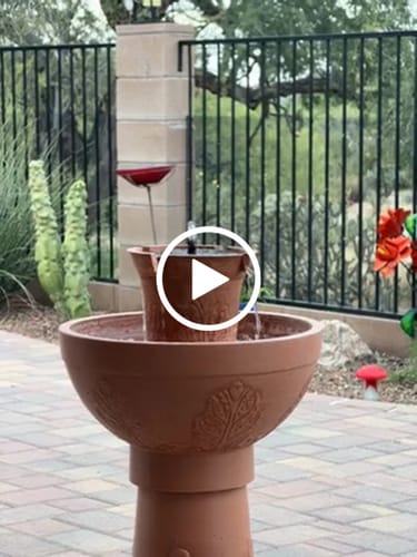 Customer video review of Two Button Fountain Pump and Battery Compartment - no connection port