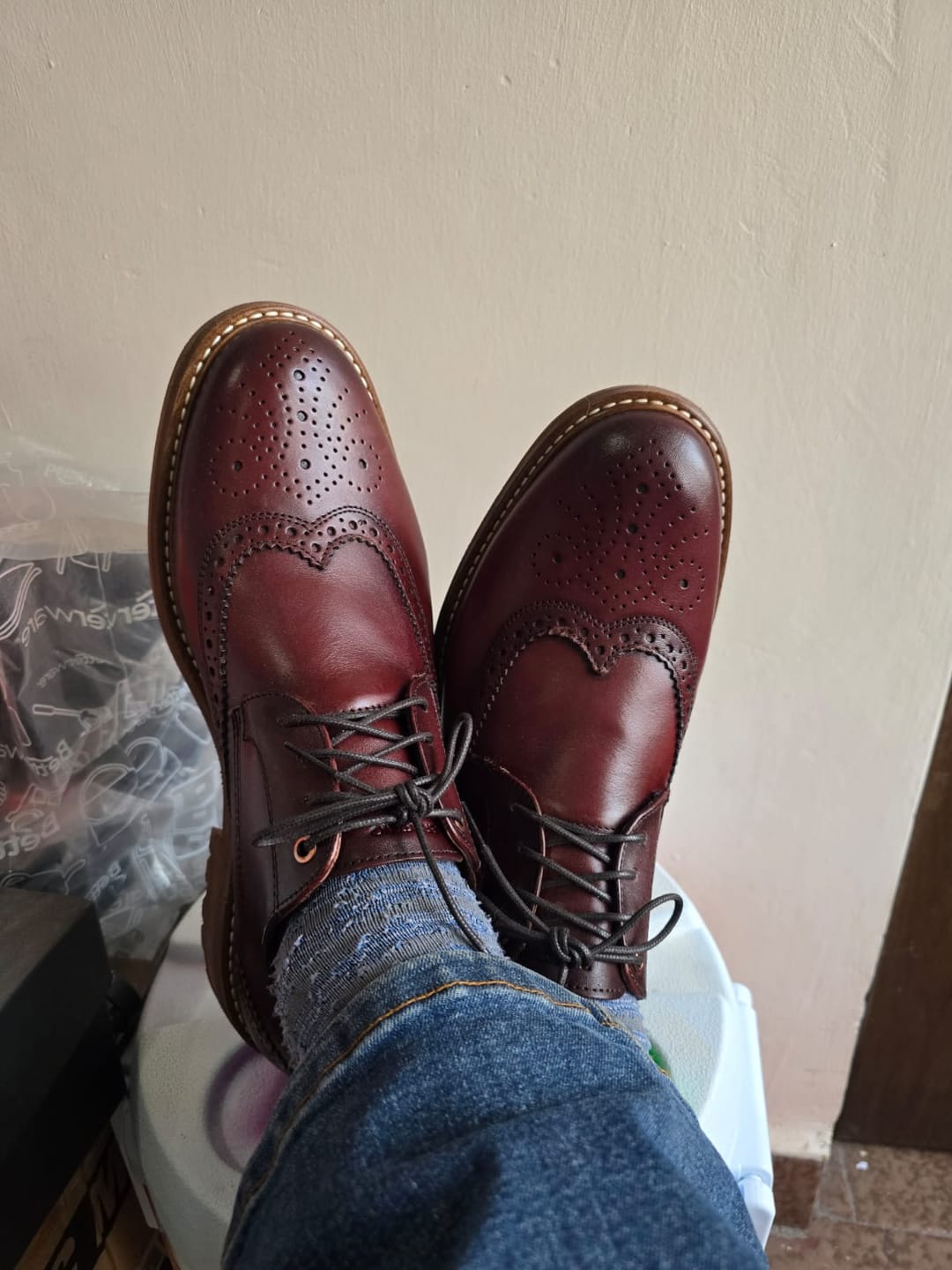 Customer photo review of DERBY CASUAL WINGTIP PIEL VINO