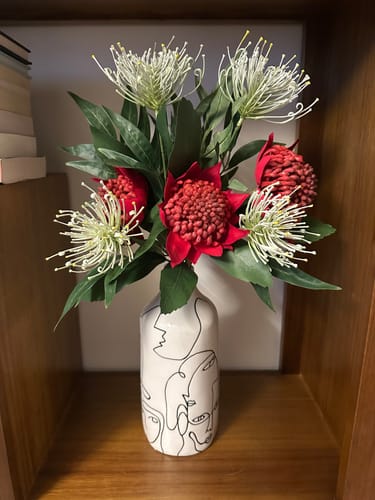 Customer photo review of Grevillea Spray White