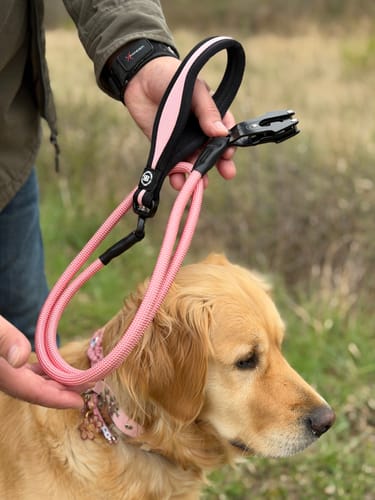 Customer photo review of 1.4m Combat Rope Leash - Secure Rated Clip - Pink