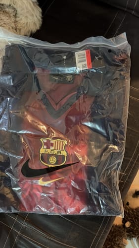 Customer photo review of BARCELONA Travis Scott Retro