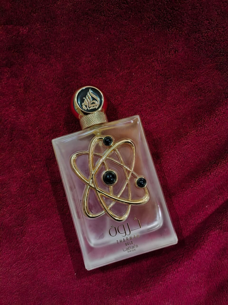 Customer photo review of Tharwah Gold Lattafa Perfumes 100ml