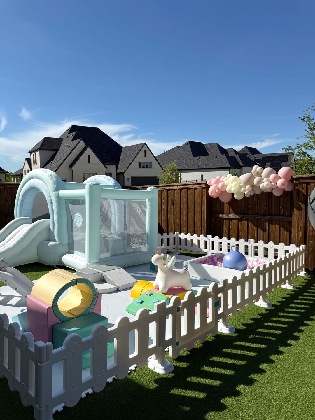 Customer photo review of Area 10ft x 10ft Plastic Gate and Fences