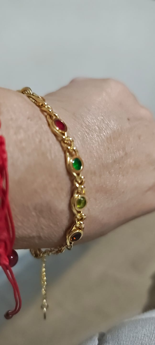 Customer photo review of Pulseira Chloé Banhado em Ouro 18k