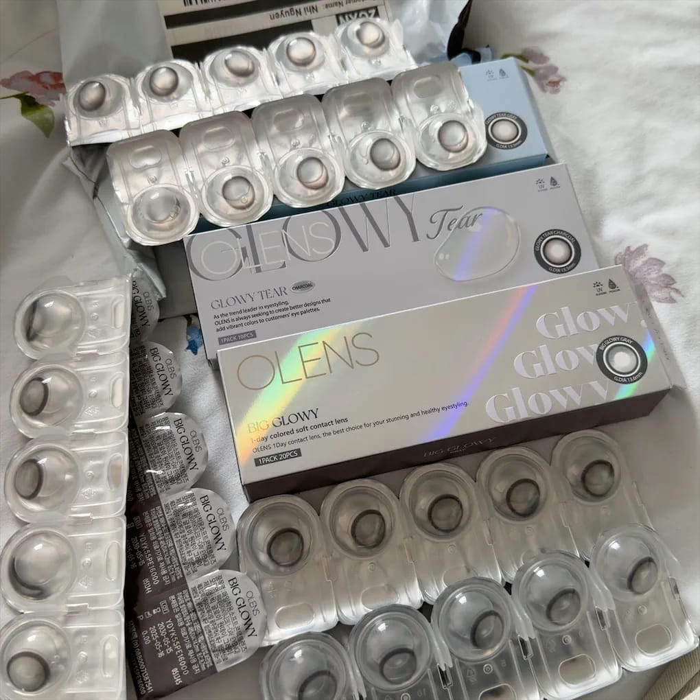 Customer photo review of OLENS 1-Day Glowy Tear Gray