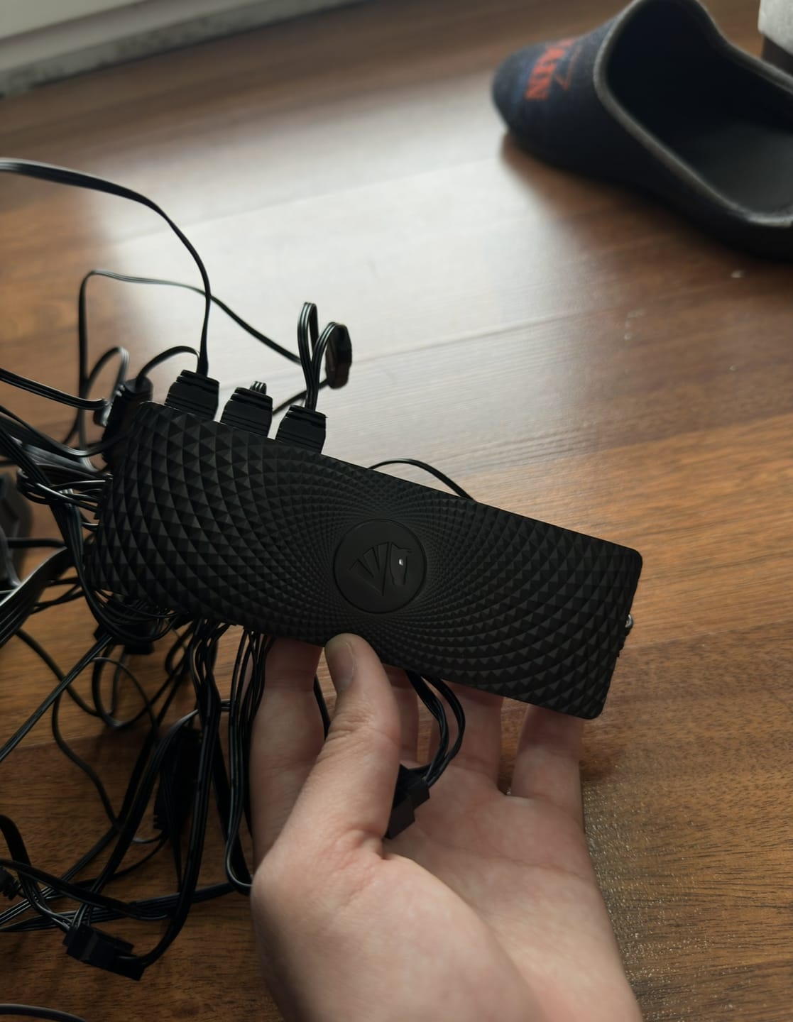 Customer photo review of AsiaHorse VE-HUB ARGB/PWM HUB