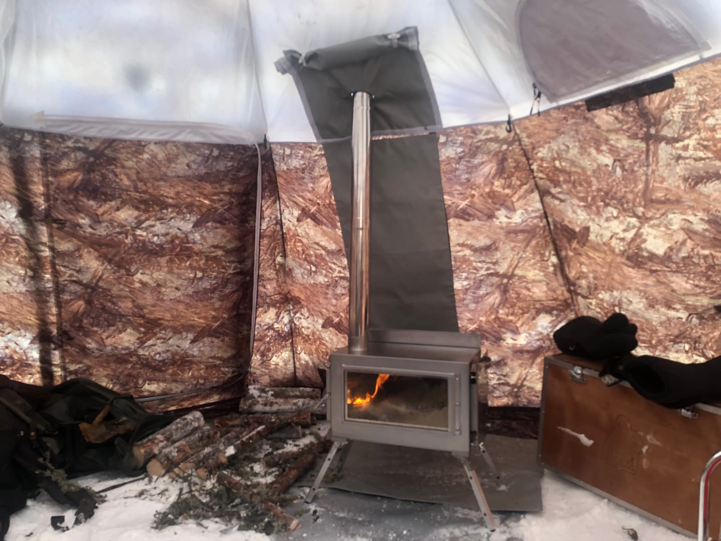Customer photo review of Medium Wood Stove With Fire-Resistant Glass «Caminus M»