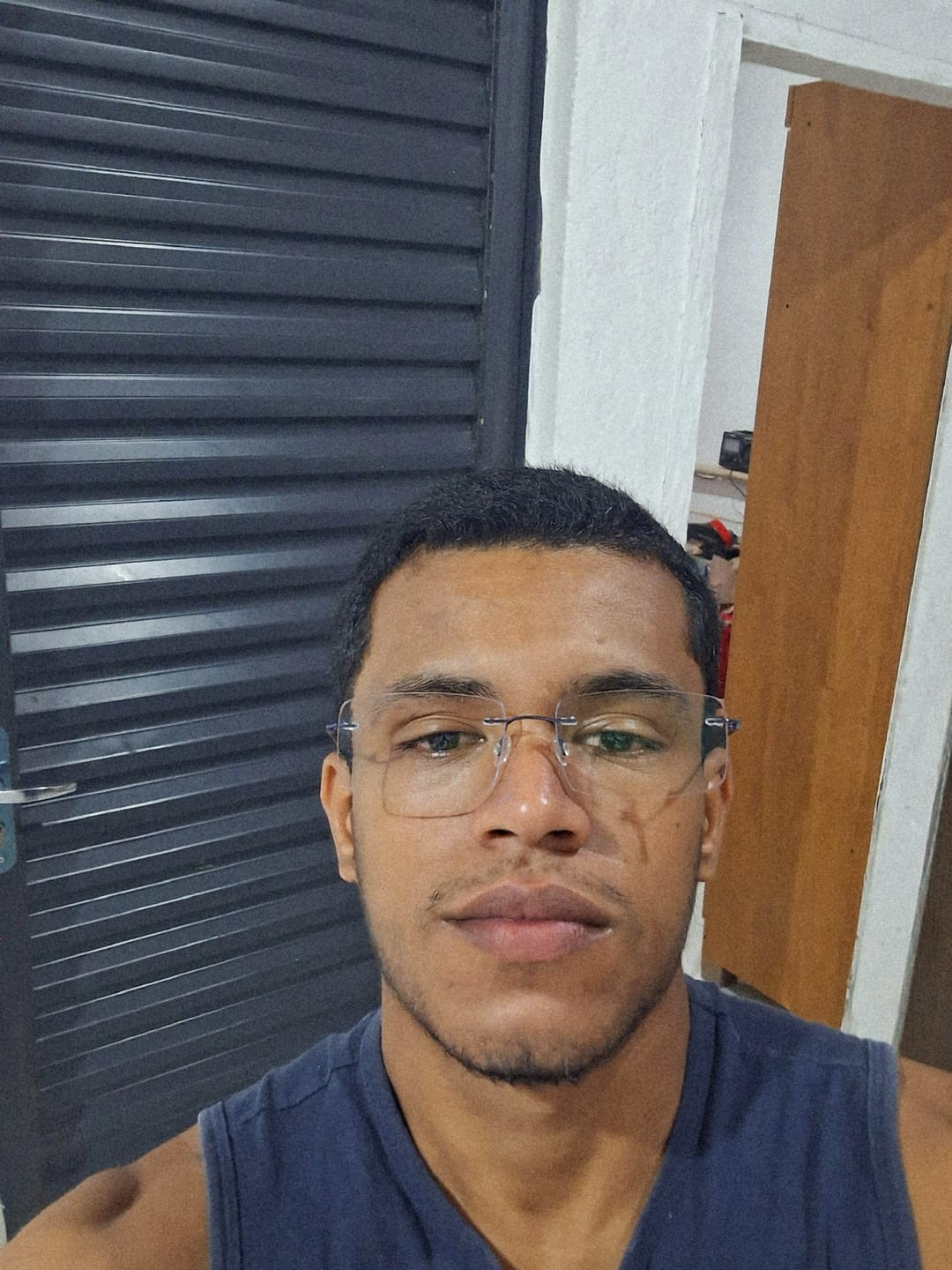 Customer photo review of Óculos de Grau Velare - Titanium