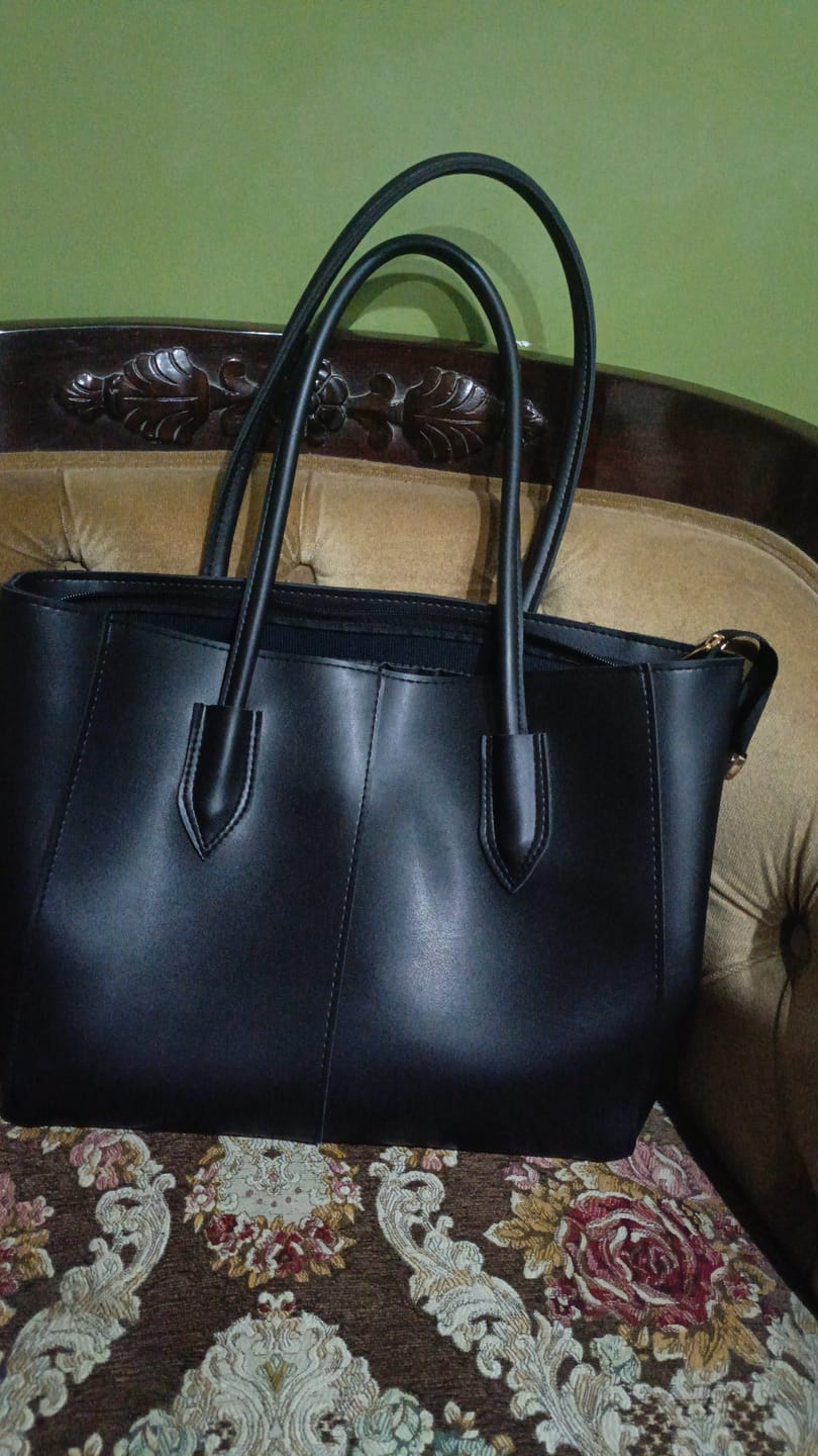 Customer photo review of Carla Shoulder Tote Black (Zip Closure )