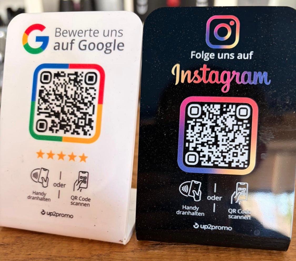 Customer photo review of Instagram Aufsteller mit NFC & QR