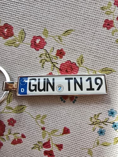 Customer photo review of Kennzeichen Schlüsselanhänger Mini Nummernschild Metall