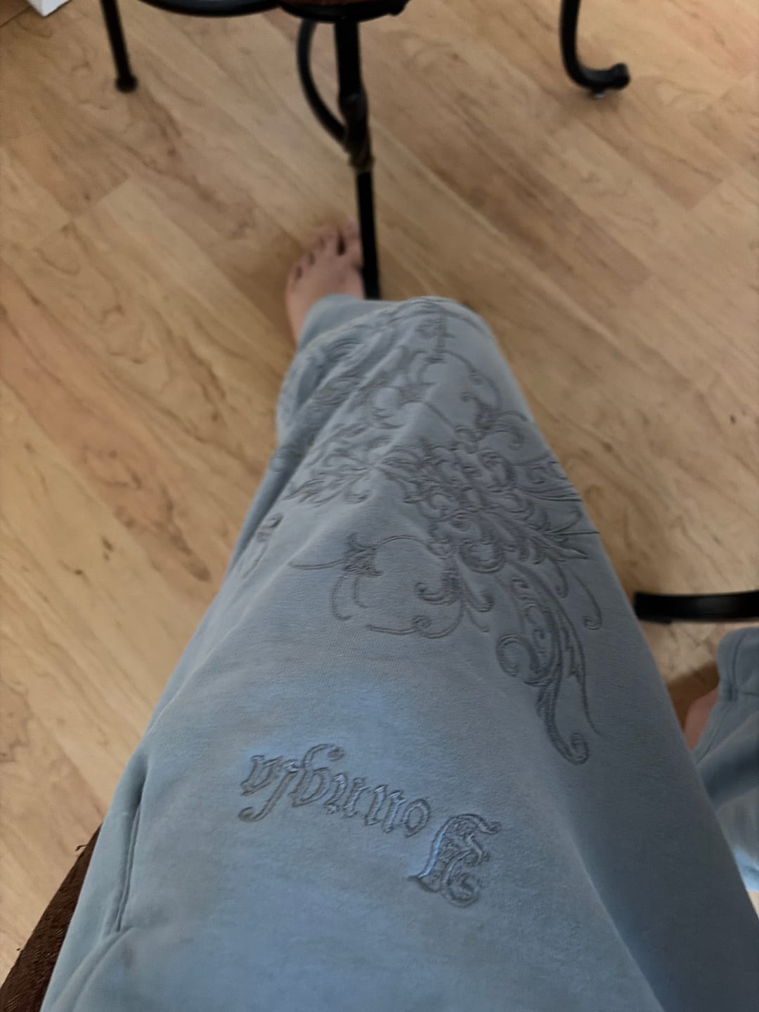 Customer photo review of 2061 - Threadmark Sweats