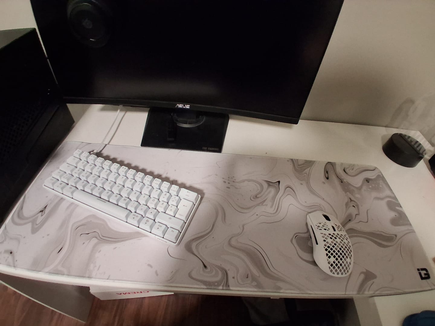 Customer photo review of Liquid White