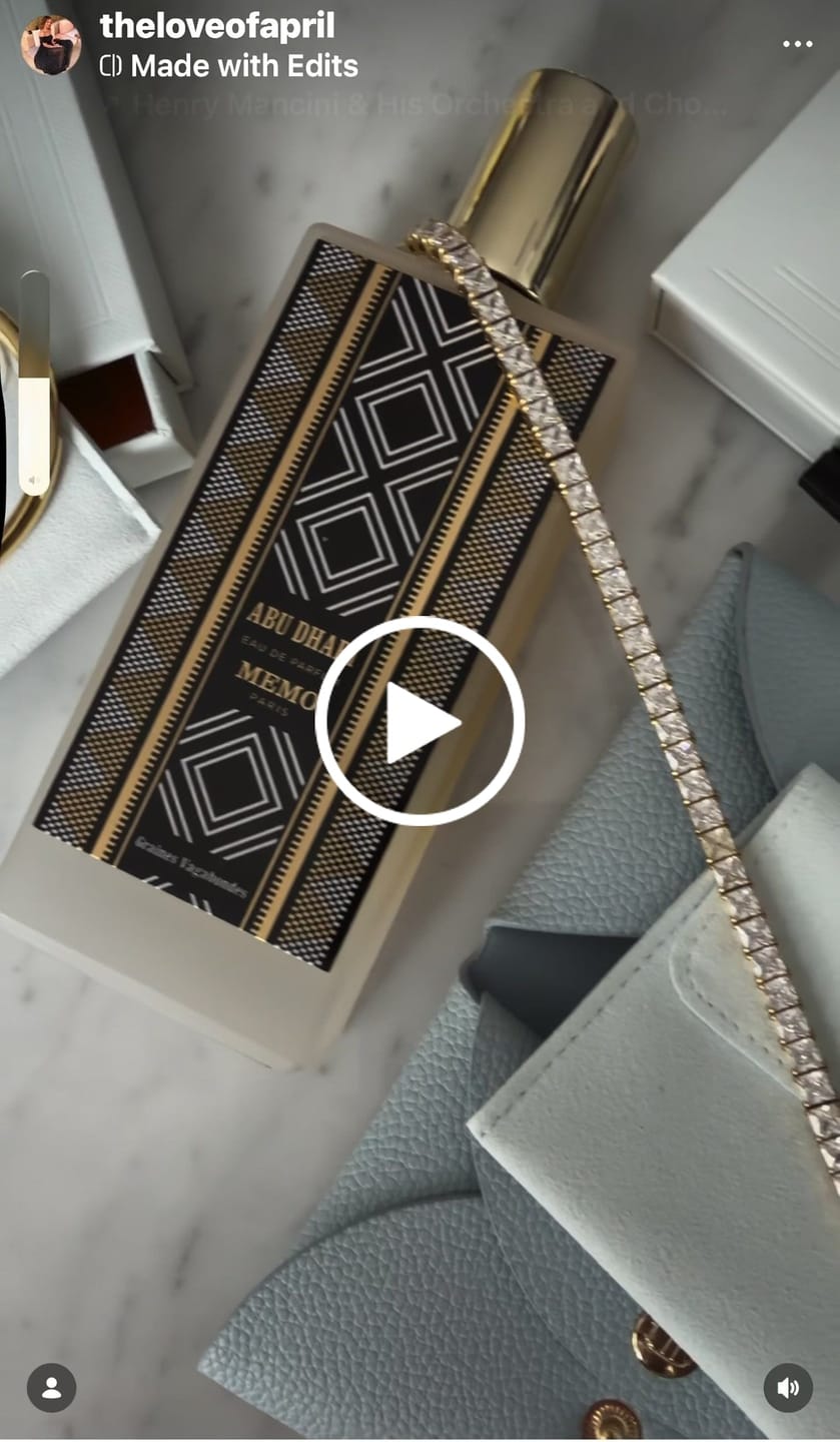 Customer video review of Classic Oval Bangle