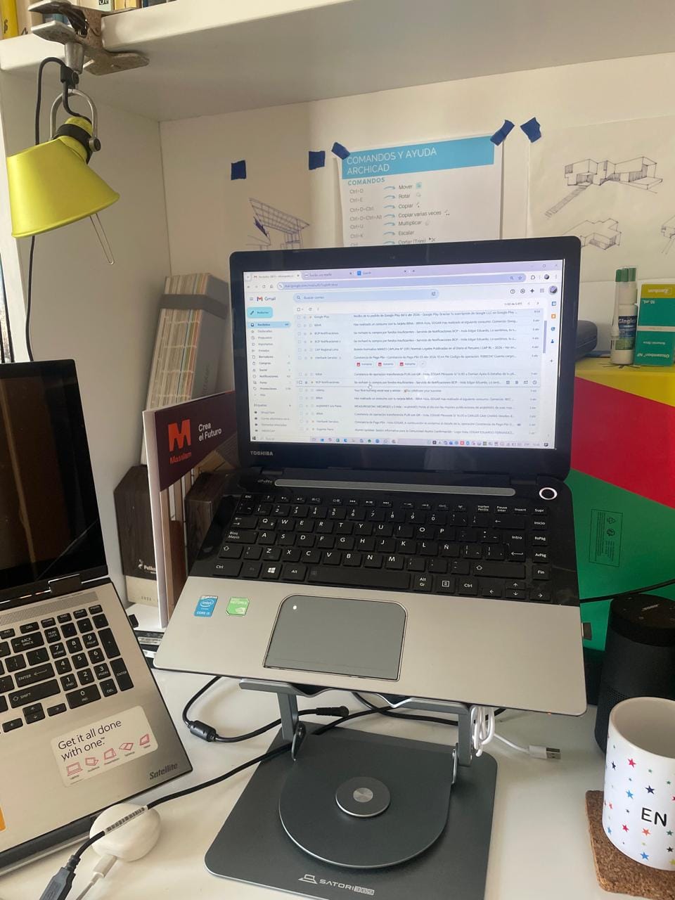 Customer photo review of Soporte de Laptop Giratorio 360 con Ventilador