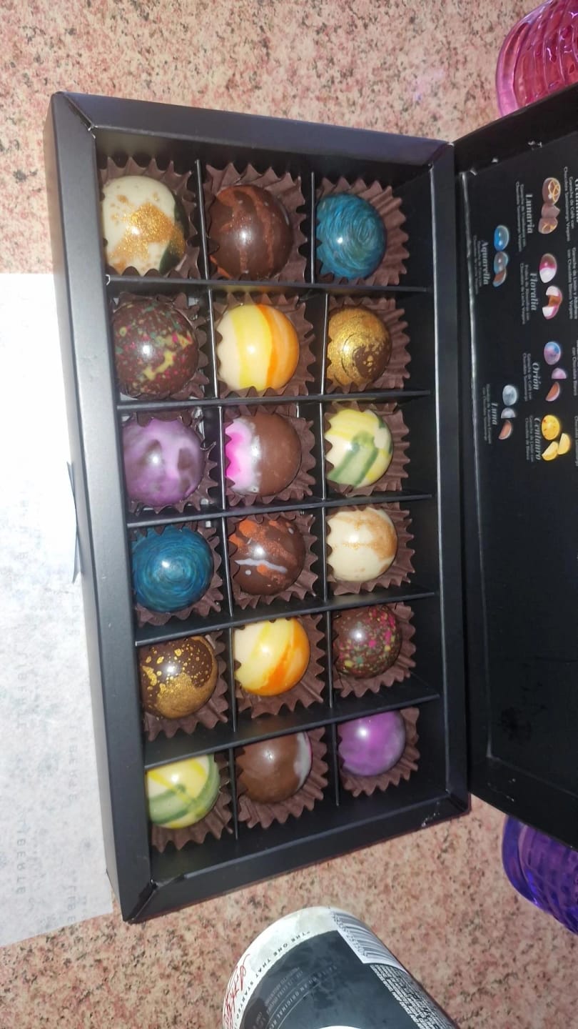 Customer photo review of Bombones Veganos Mystica 18 unidades