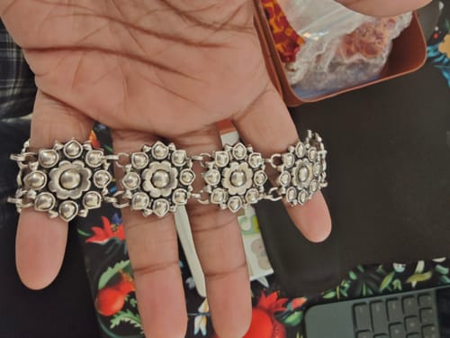 Customer photo review of Chandak Guluband Silver Choker