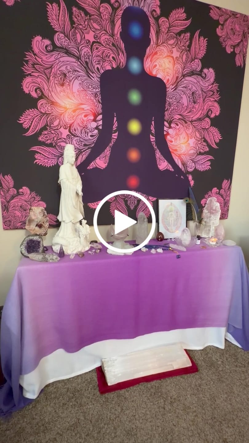 Customer video review of True Egyptian Blue Lotus Oil 5 mL | Cold-Pressed