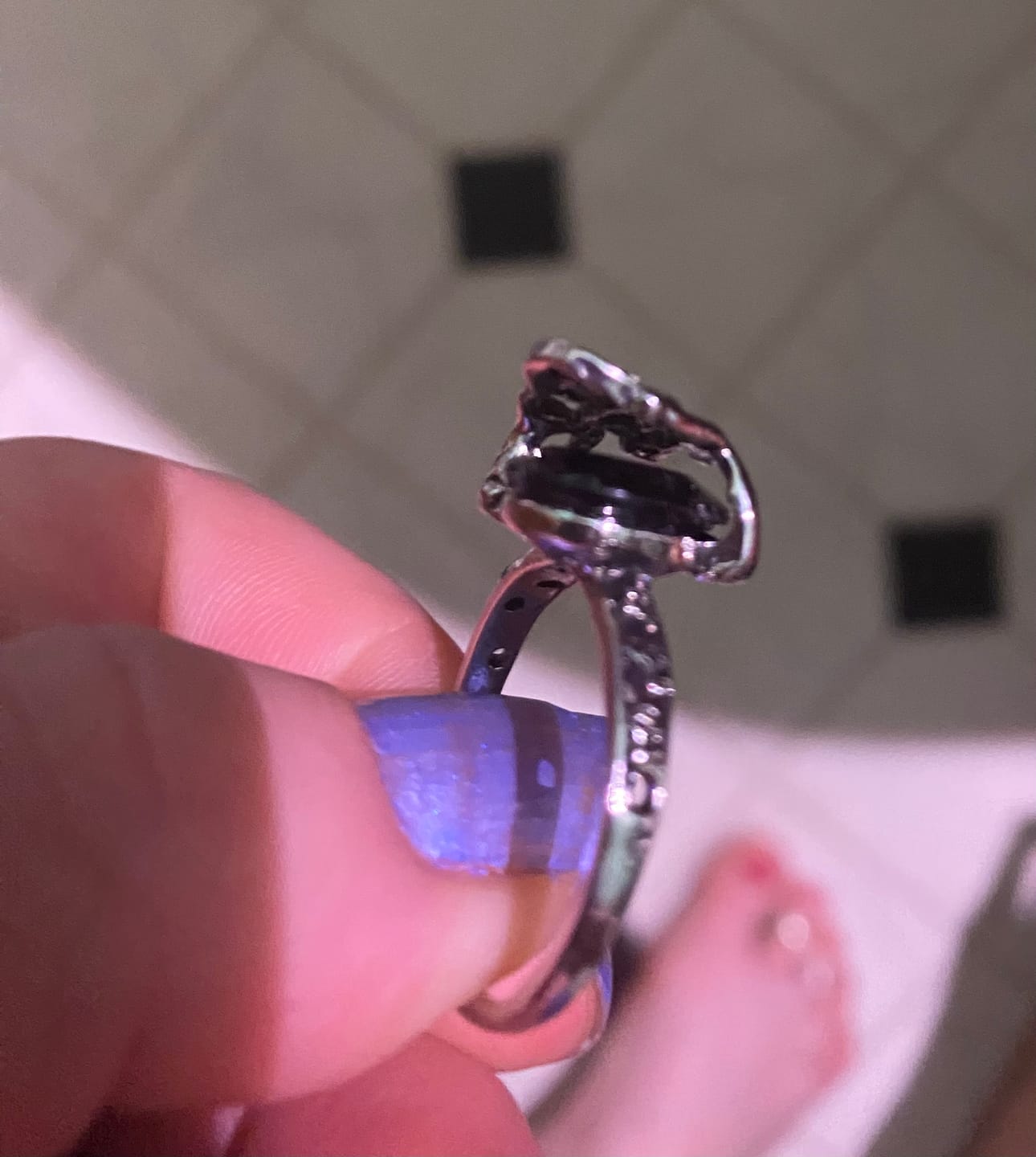 Customer photo review of Vintage Vine Black Agate Ring (Light Luxury Niche Dark Style Band)