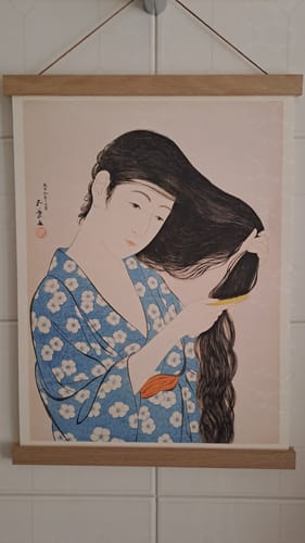 Customer photo review of Stampa giapponese Donna con pettine