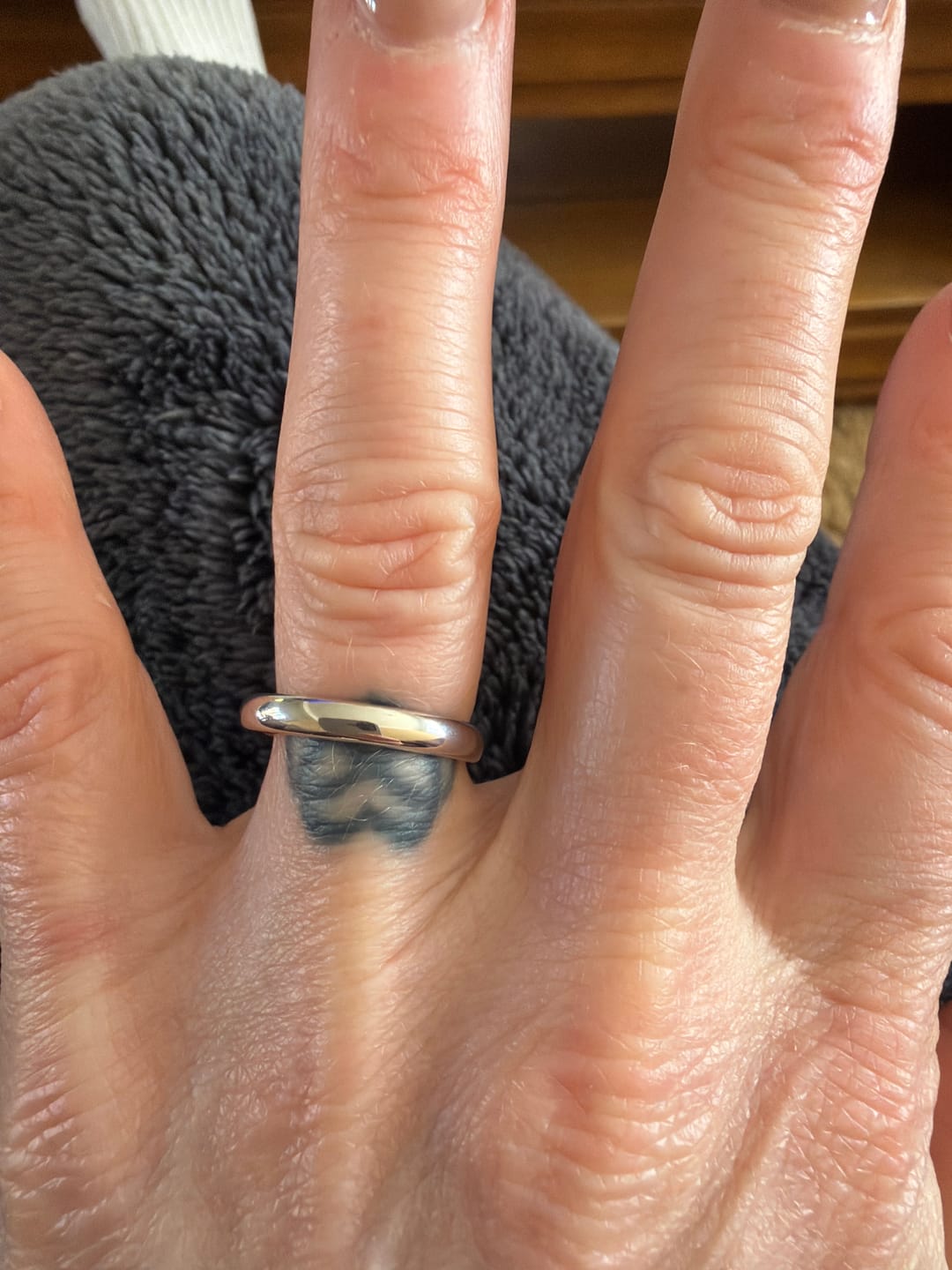 Customer photo review of White Gold 3mm Wonder Ring