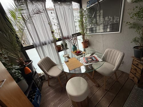 Customer photo review of OTSU - Pouf en velours beige et base en bois