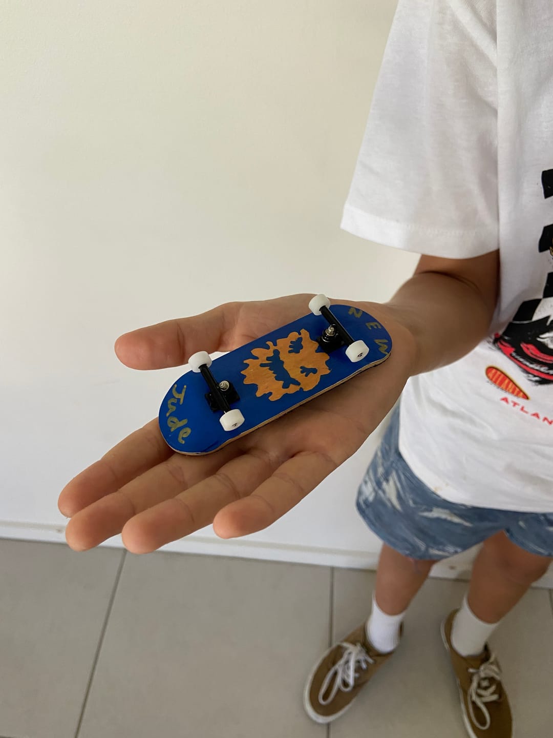Customer photo review of Fingerskateboard Construction Kit - for Beginners