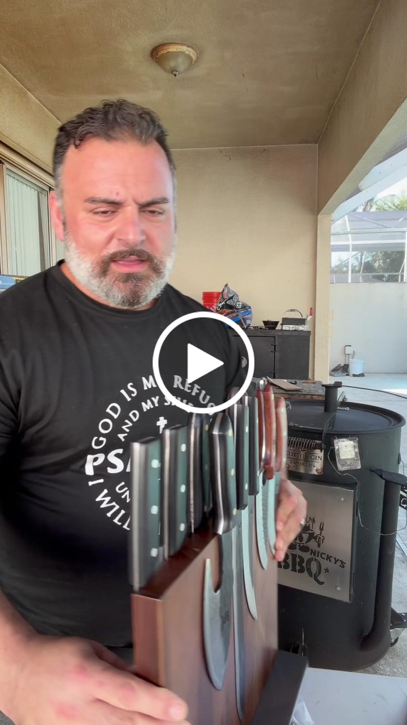 Customer video review of FREE Walnut Magnetic Knives Holder