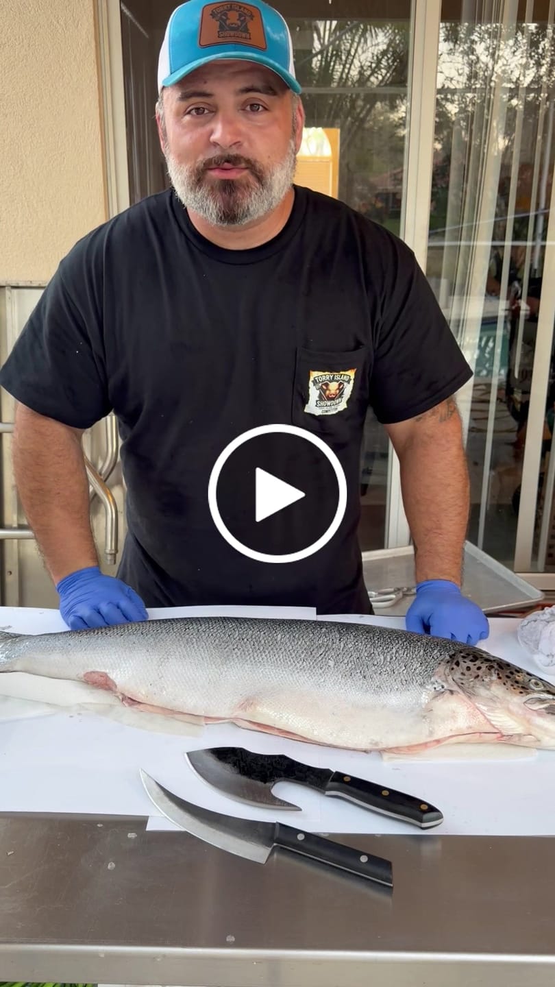 Customer video review of Machado 6.6" Butcher Knife