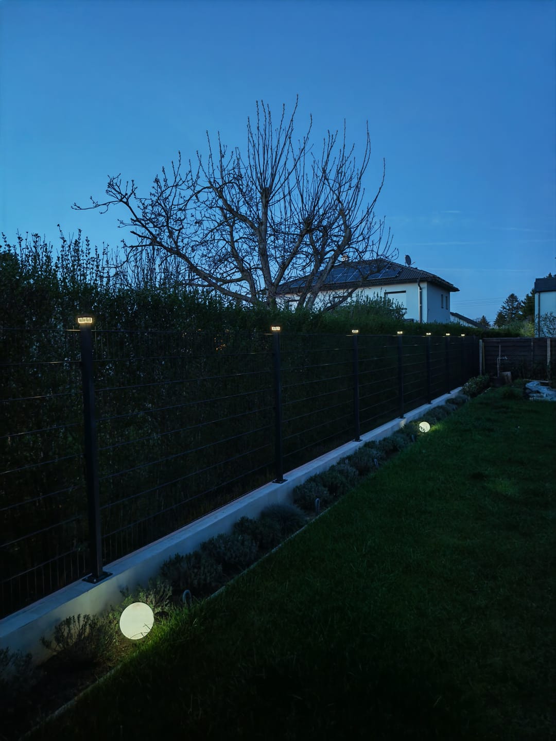 Customer photo review of 6040 Solar Zaunleuchte LED - 60X40mm