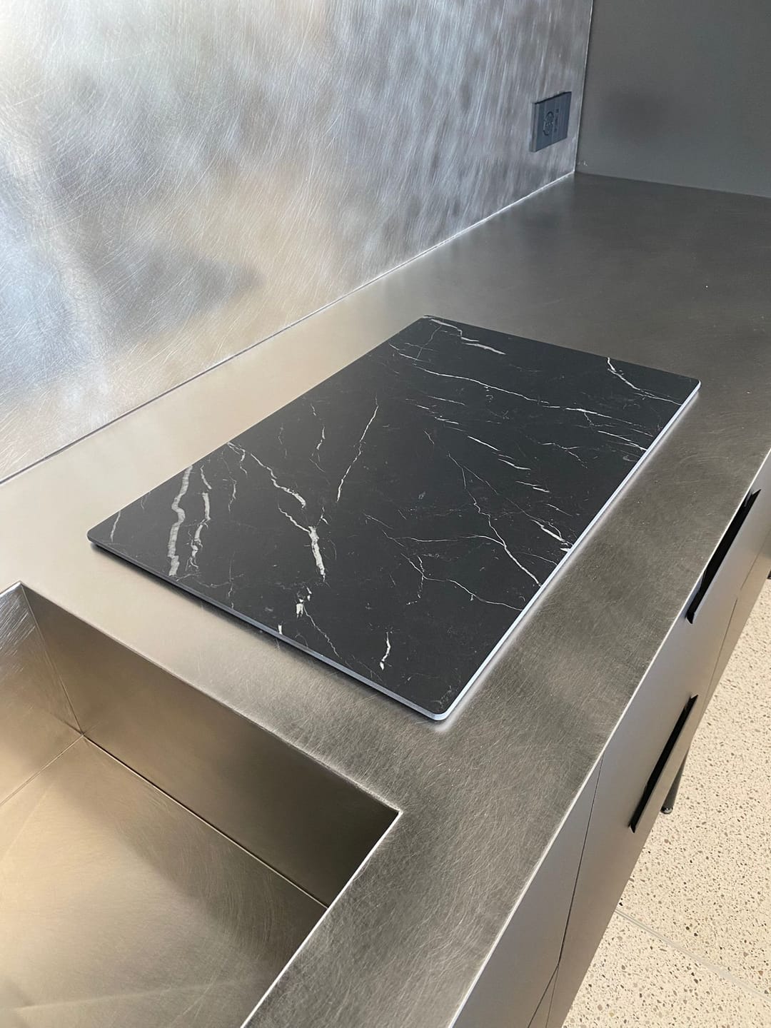 Customer photo review of Tagliere Elegant Black Satin - Opaco - 40x60cm